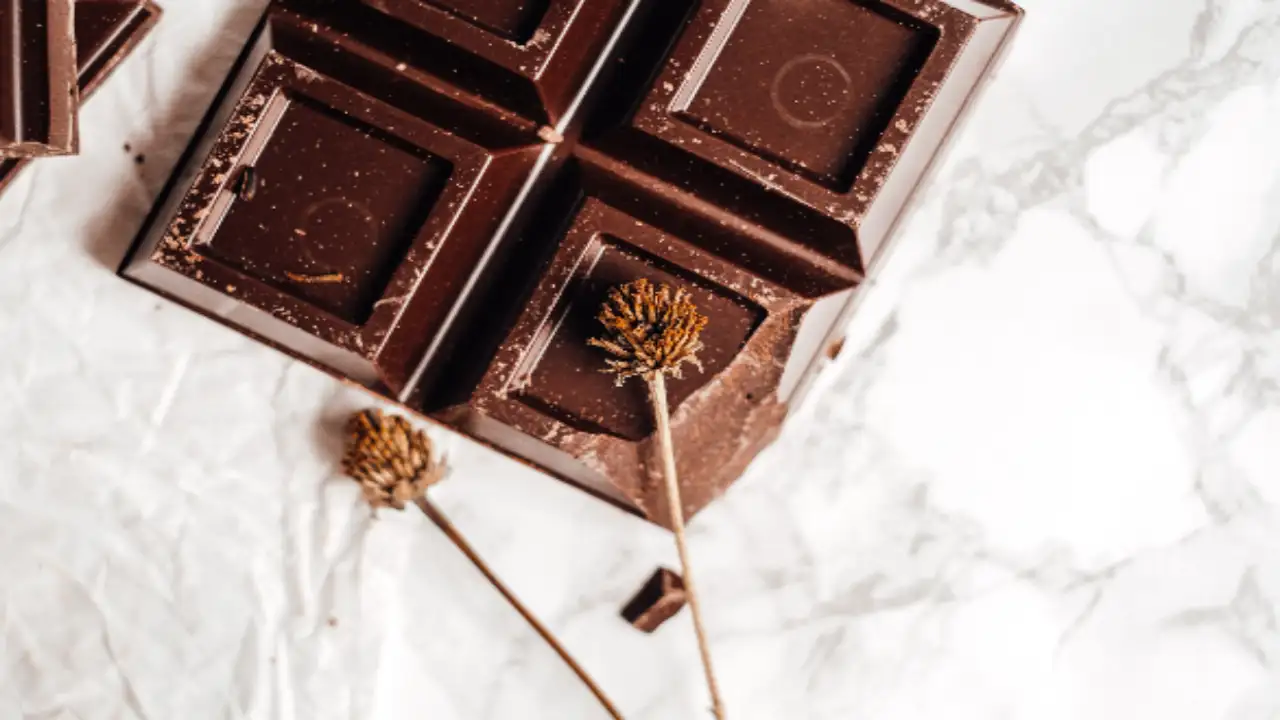 Can dark chocolate help with weight loss?