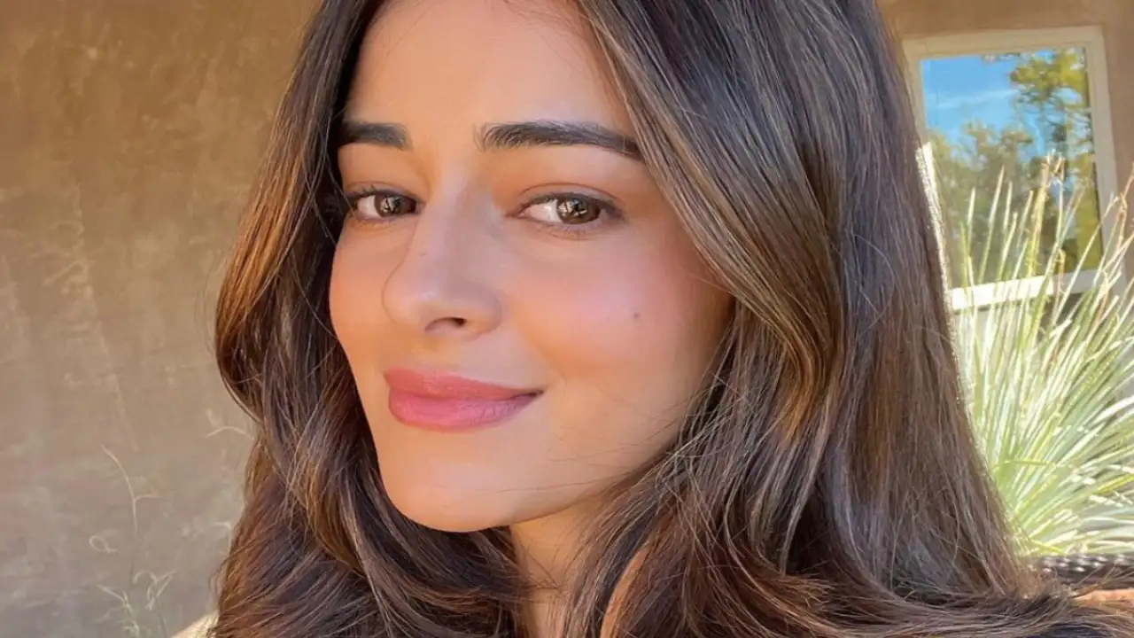 Ananya Panday sings song from Titanic